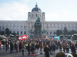 Während es in der millionenmetropole an der donau friedlich blieb, hatte es etwa im regierungsviertel der. Liveblog Mehrere Anti Corona Demos In Wien Coronavirus Wien Vienna At