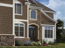Cedar Shake Vinyl Siding Cedar Shake Vinyl Siding Homes Brown House Exterior Exterior House Colors House Siding