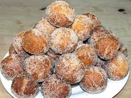 Quarkballchen Rezept Quarkballchen Selber Machen Ohne Hefe In Fritteuse Oder Topf Rezept Quarkballchen Rezept Rezepte Lebensmittel Essen