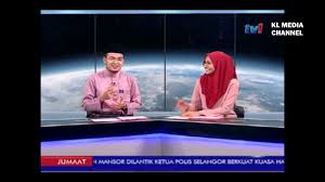 Berikut beberapa link live streaming berita terkini tv one dan juga di kanal live streaming kompas tv hari ini tersebut untuk update berita sriwijaya. Penyampai Berita Tv1 Tergelak Semasa Bersiaran Langsung Youtube