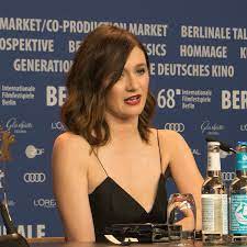 Emily mortimer's essay was quickly revised after nyt editorial staff noted she had included sentences from an article published on the atlantic two years ago without citing the original author. File Emily Mortimer The Bookshop Press Conference Jpg Wikipedia
