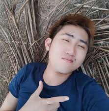 What are the best car rental companies for 5/7 seater vehicles with good  mileage?