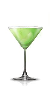 Decorate your appletini mixed drink with an apple wedge. Appletini Cocktail Flow