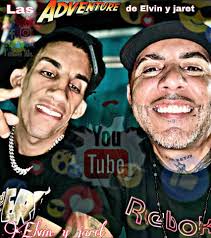 Las navidades de Puerto Rico son las mejores🇵🇷 Decoracion de la 📍plaza  de Cataño!!📍Cuanto le dan a esta decoración?🎄 #henrylues #navidades  #cataño #puertorico