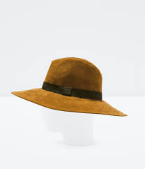 Wide Brim Hat S Heat Up You And Your Look For Fall Zara Kozha