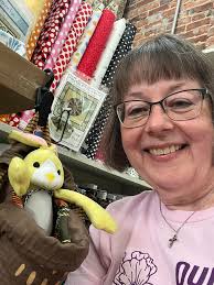 Found the hopper @The Quilted Elephant