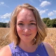 momsupport #workingmomlife #empoweredmotherhood #corporatemotherhood  #careerandmotherhood #maternitysupport #momtools #momlifebalance  #workingmomsupport #motherhoodjourney #momempowerment…