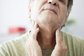 A sore throat could feel like your throat actually hurts, or gets irritated. Sore Throat On One Side 9 Causes And When To See A Doctor