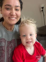 My name is Ashley Foster, I am a 40 years old career nanny with over 2  decades of experience working in Childcare. I currently work part-time (M,T  and F) for a wonderful