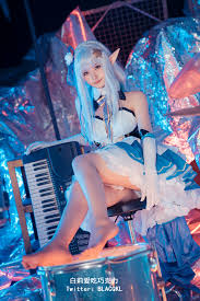 白莉爱吃巧克力 - Rule 34 Genshin Impact Cosplay