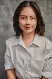 Hi everyone! I'm a screenwriter who's also spent time working