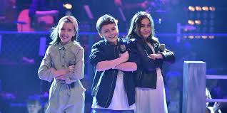 Danny jones, pixie lott and will.i.am begin their search for a singing star of the future. The Voice Kids So Emotional War Die Erste Battle Show Familie De