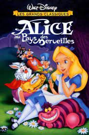 Elle y retrouve ses amis le lapin blanc, bonnet blanc et blanc bonnet, le loir, la chenille, le chat du cheshire et, bien entendu, le chapelier fou. Disney Alice Au Pays Des Merveilles Walt Disney Pictures Disney Cinema