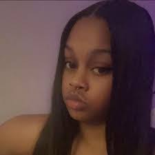 Alexis Mccray's Instagram, Twitter & Facebook