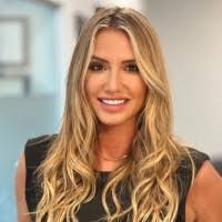 Anna Hanford's Instagram, Twitter & Facebook