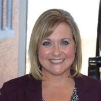 Tiffiny Thompson's Instagram, Twitter & Facebook