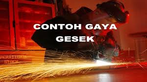 Gambar di samping adalah skema yang terjadi pada pengujian balistik sebuah peluru dengan massa 200 gram berdasarkan hasil pengujian tersebut, bila per … cepatan gravitasi bumi 10 m/s, tentukan kecepatan peluru sebelum menumbuk balok. 10 Contoh Gaya Gesek Yang Menguntungkan Dan Merugikan Dalam Kehidupan Sehari Hari