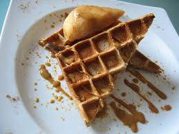 Gaufre A La Farine De Chataigne Poire Aux Epices Et Creme A La Chicoree Sans Gluten Ligne Papilles