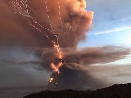 Lightning Caused By Volcanic Eruption In Taal Philippines Photo By Mike Sagaran Beautiful Awesome Great Dayobamidele Taal Volcano Volcano Philippines