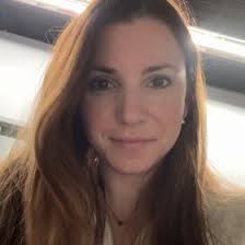 Ashley Brayman's Instagram, Twitter & Facebook