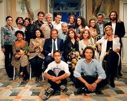 Ha esordito infatti nel 2002 come cantante nel musical c'era una volta.scugnizzi di claudio mattone ed enrico vaime. Un Posto Al Sole Compie 20 Anni Come Sono Cambiati I Protagonisti E Gli Storici Ex Della Soap Corriere It