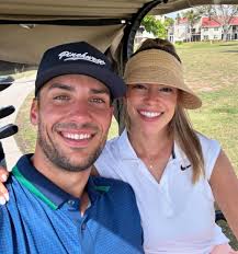 Photo 📸 drop by Matt Olson wishing his wife a Happy 3rd Anniversary. Via  Matt IG