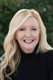 Nicole Galluzzo's Instagram, Twitter & Facebook