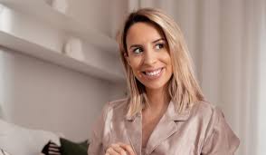 Helena coelho está grávida pela primeira vez. Helena Coelho Mostra Barriga De Gravida Completamente Nua