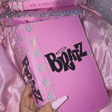 Download hd aesthetic wallpapers best collection. Baddie Aesthetic Wallpaper Iphone Bratz Wallpaper Novocom Top