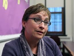 Lynne Mooney's Instagram, Twitter & Facebook