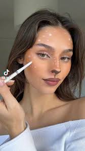 Emily Westfall (emilyywestfall)