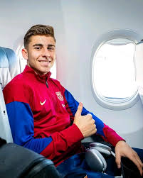 Raphinha - During his visit to his former high school, Raphinha was stunned  to discover that his beloved janitor, Mr John, was still working at 79 to support  his family. What Raphinha