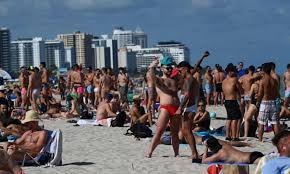 Miami beach is one of the many beaches that are popular in the world. Fw4ro8sxwvq08m
