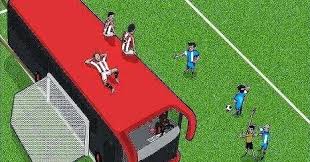 Teknik menggiring bola (dribbling) sumber gambar: Apa Yang Dimaksud Dengan Taktik Dalam Permainan Sepak Bola Cara Golden