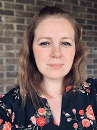 Vicki Hilliard's Instagram, Twitter & Facebook