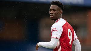 The arsenal youngster has just signed a new arsenal contract. Arsenals Folarin Balogun Im Gesprach Beim Vfb Stuttgart Kicker
