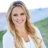 Julie Bart's Instagram, Twitter & Facebook