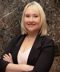 Shelby Pons's Instagram, Twitter & Facebook