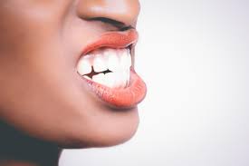Do retainers straighten teeth like other orthodontics? Bruxism And Dental Alignment Issues