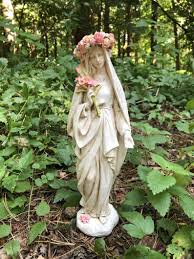Virgin Mary With Lilies Catholic Statuette Indoor Decor Etsy In 2020 Virgin Mary Statue Virgin Mary Statue Garden Mary Statue