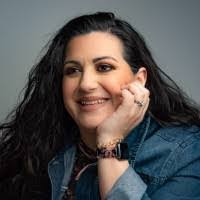 Raquel Price's Instagram, Twitter & Facebook