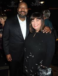 The towering comic wrapped a protective arm around pretty lisa makin, who he has been seeing for several months. Sir Lenny Henry Brings Dawn French Lookalike Girlfriend To Tv Baftas Celebrity News Showbiz Tv Express Co Uk