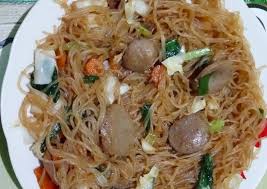 Bihun goreng putih, menu #alltimefavourite gelap sikit warnanya bila dimasukkan daging. Resep Bihun Goreng Simple Dan Hemat Ala Jajanan Kantin Sekolah Oleh Aisha Cookpad