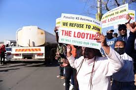 While it is not clear where the message originated from, former finance minister pravin government assures all south africans that friday, 7th april, is a normal working day. Nationalshutdown What National Shutdown The Citizen