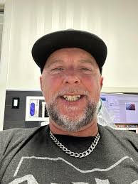 Craig Suttles's Instagram, Twitter & Facebook