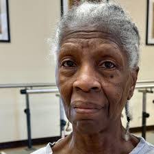 Cindy Graff's Instagram, Twitter & Facebook