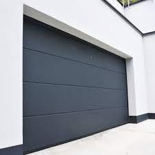 Vous êtes cherchez une porte de garage parfaite à vos yeux ? Porte De Garage Sectionnelle Habitat Sur Mesure Isole Panneau De 40mm Releve De Linteau 160mm Fabrique En France