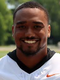 Darren Davis's Instagram, Twitter & Facebook