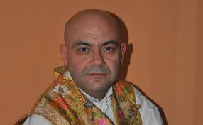 El candidato a presidir las Fallas de Alzira propone plantar un monumento  municipal