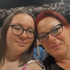 does anyone know how to get to the el mirador shopping centre without it  costing a fortune please😅